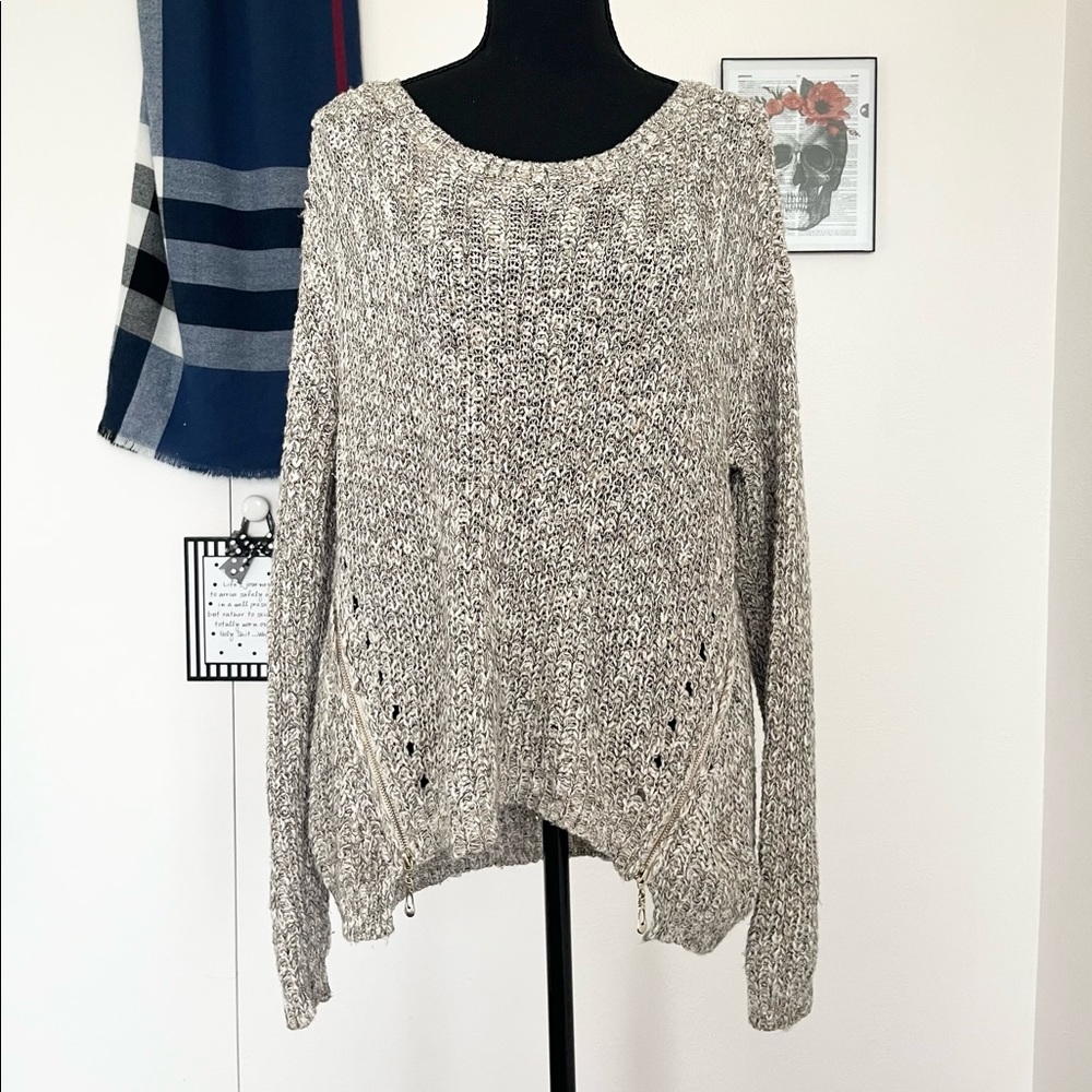 Oversized Silver Jeans Crewneck